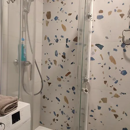 Goodstopcenter Apartment